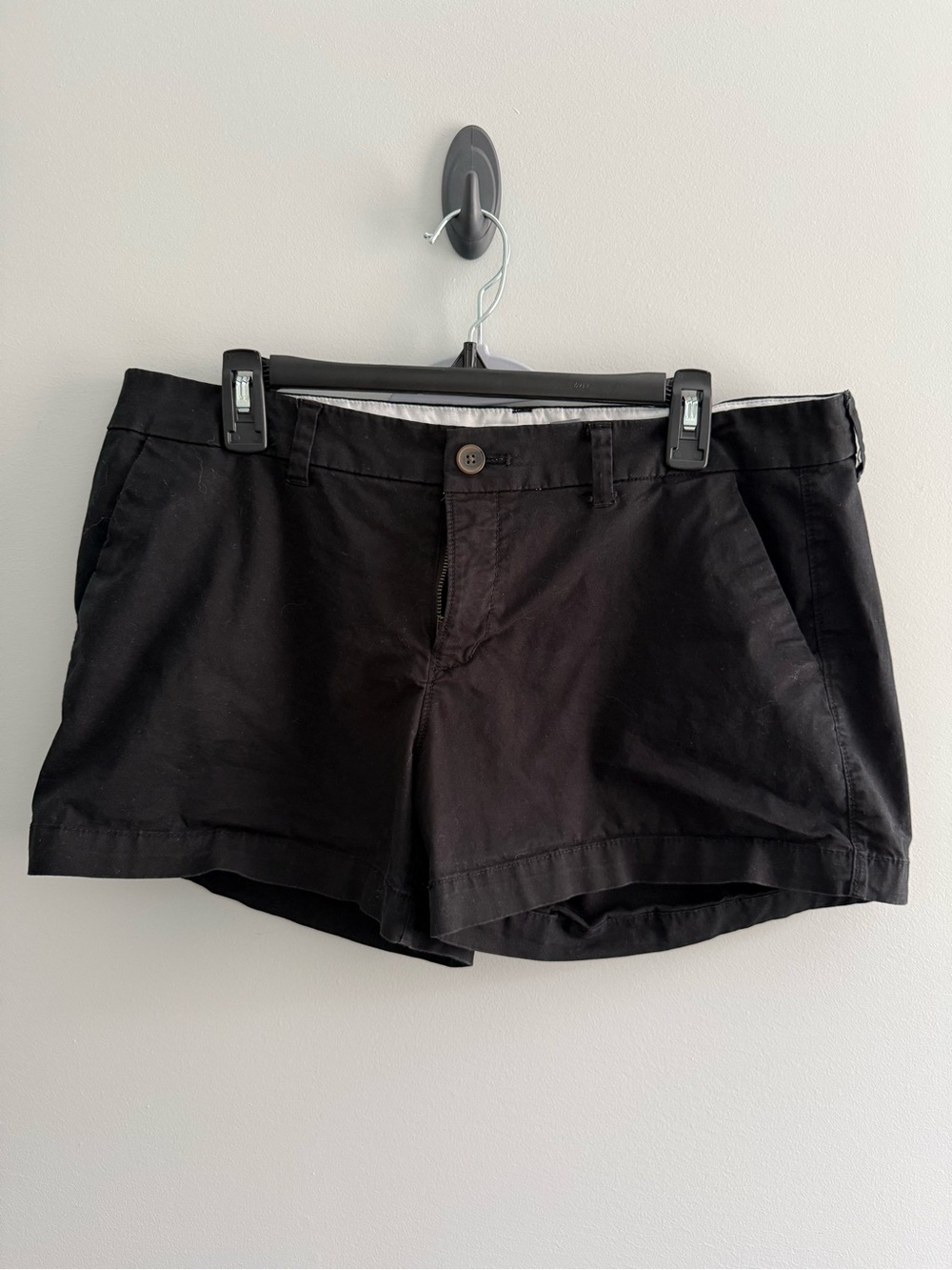 Old Navy Black Chino Short